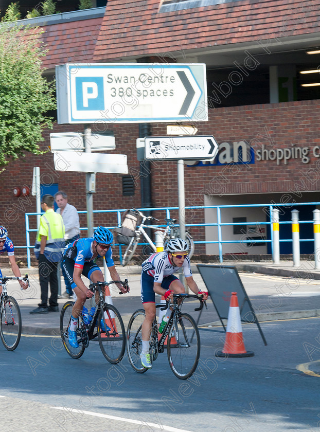 LondonSurreyClassic2013-15 
 Photography Copyright Andy Newbold